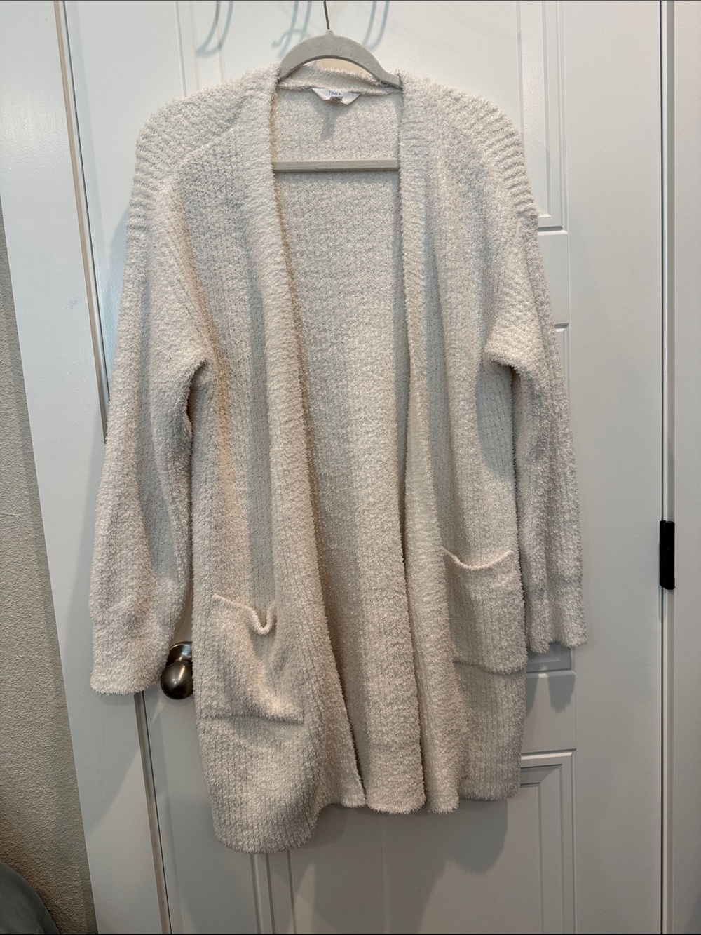 Time and Tru Cream Bouclé Open-Front Cardigan